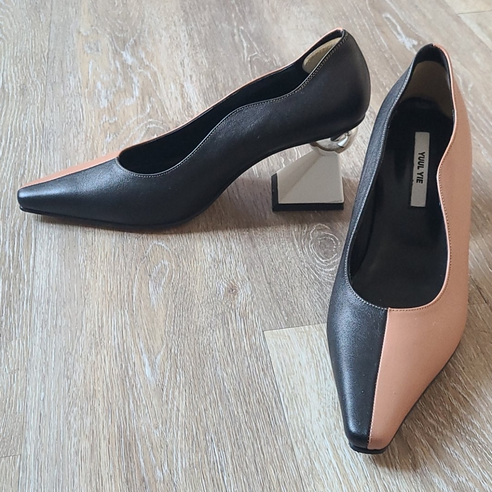 Two-Tone Color Block Statement Pointed Heels Pumps - image 2